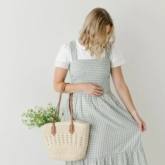 beachlunchlounge Green and White Midi Dress - Picture 5 of 7